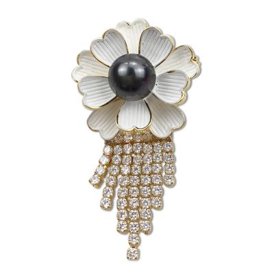 China Luxury Stick Pin Brooch Scarf Pin Shell Micro Inlay Zircon Brooch Platinum Mosaic Brooch for sale