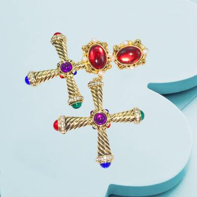 China Vintage High Quality Jewelry Long Exaggerated Cross Earring Women Geometric Crystal Rhinestone Chunky Earring Earring for sale