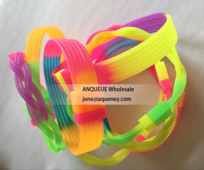 China Cheapest Rainbow silicone bracelets, rainbow color rubber wristbands for sale