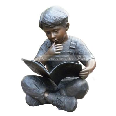 China Europe Garden Children Statue Life Size Children Reading Statue For Garden for sale