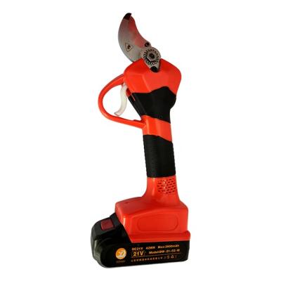 China 110V~220V 30MM Handle Diameter Branch Cutter Anti-Slip Cutting Rechargeable Electric Shears for sale