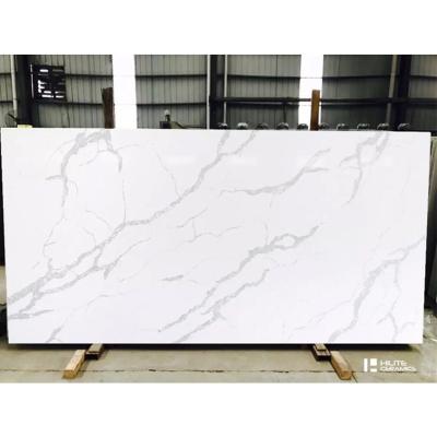 China Simple Nordic Style Look Natural Marble Quartz Gray Veins White Quartz Stone Exterior For 3200*1600mm for sale