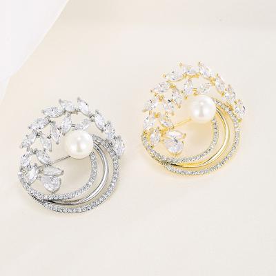 China Durable We Are Brooch Supplier Best Price Luxury Women Gold Plated Brooches Pins Brooches for sale