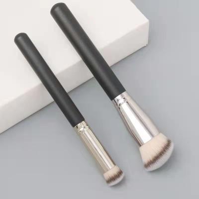 China Beauty Makeup Tools 370 Concealer Brush Soft Hair Lip Brush Beauty Tools 170 Round Single Makeup Brush Wholesale for sale