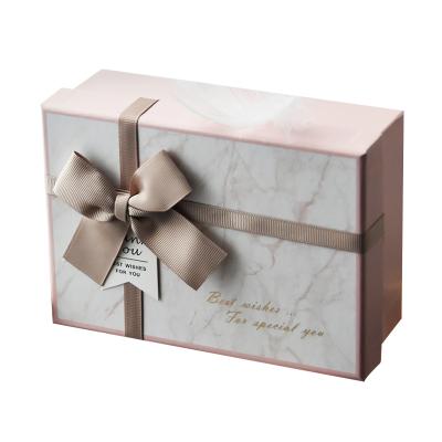 China Handmade the latest exquisite luxury custom paper foldable gift box packaging box in 2021 for sale