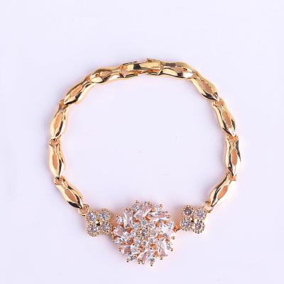 China Gold TRENDY Healthy Hand Cubic Zirconia Jewelry Fashion Chain Bracelet for sale