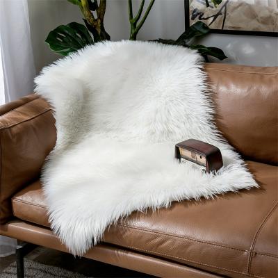 China Rectangle Washable Luxury Home Decor Faux Fur Blankets Long Floor Mat Fluffy Carpet Custom Soft for sale