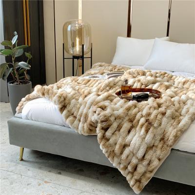 China Warm High Quality Luxury Thick Plush Faux Fur Raschel Fleece Blanket Custom Throw Blanket for sale