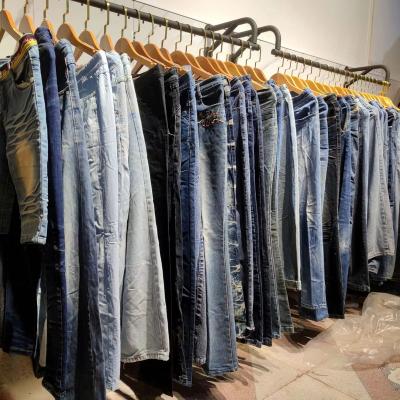 China Wholesale Polyester/Cotton Lot Clothes Bulk Clothing Apparel Jeans For Women Men Branded Stock Oversizes Plus Size Used Clothes Ball for sale