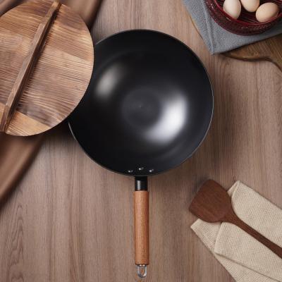 China Sustainable Kitchen Cookware Making Cast Iron Cookware Kitchen Care Cook Iron Wok Cast Iron Cookware Set for sale