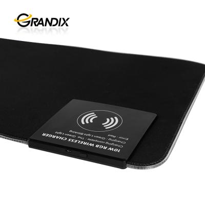 China Computer Gaming RGB LED USB Charging Large Logo Desk Mat Mouse Pad Wireless Charger Mouse Pad for sale