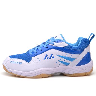 China Wear-resistant professional sports shoes a new type of outdoor badminton shoes in China non-slip and breathable badminton shoes for women for sale