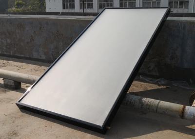 China Portable Solar Thermal Flat Plate Collectors Copper Pipe Material Black Color for sale