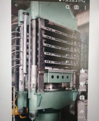 China EVA Foaming Vulcanizing Press Machine with Four Column for sale