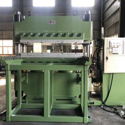 China Advanced 700T Hydraulic Vulcanizing Press for Manufacturing Industry for sale