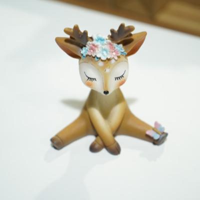 China Europe high quality handmade resin crafts quartz cute magic clear stone deer best price for sale for sale