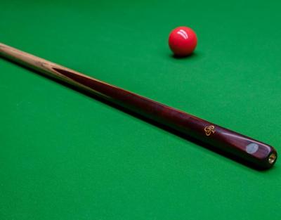 China Hot Selling Wooden Billiard Cue For Pool Table Cue Billiard Pool Cue Wholesale Billiard Cue Stick for sale