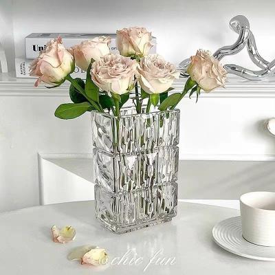 China Modern Cheap Clear Glass Vase For Fresh Dry Flower Green Plants Flower Arranger for sale