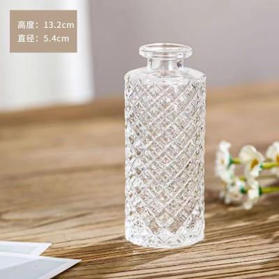 China Modern Hot Selling Cheap Small Vase Striped Vase Decoration Transparent Wedding for sale