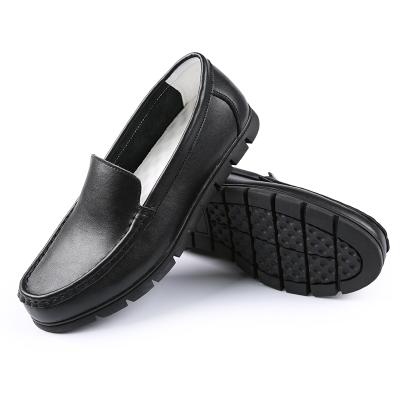 China Whip Nursing Shoes Mens Suede Leather Comfortable Work Shoes for sale