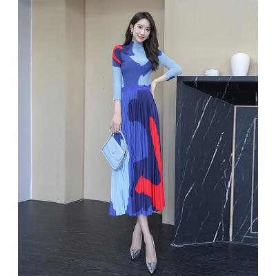 China Miyake QUICK-DRY pleated two-piece set loose top women's T-shirt the new and pleated long-sleeved pleated skirt for sale