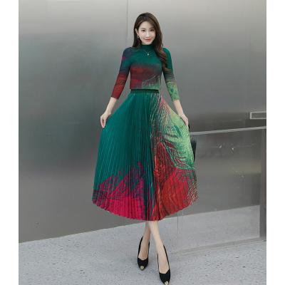 China Factory Direct Sale 2023 Latest High Quality QUICK DRY Pleated Printed Tops Long Sleeve Pleated Printed Tops Skirt Pleated Two Piece Sets for sale