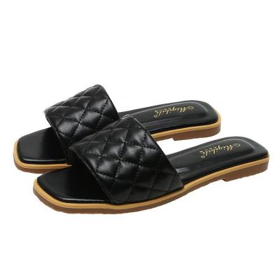 China Fashion Trend Top Quality Breathable Leather Soft Sole French Style Woven Flat Sandals For Women And Ladies Slippers Open Toe Slides for sale