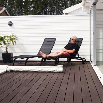 China Eco-Friendly Durable Garden Landscaping Decking Wood Patio Deck Plastic Composite Interlocking Flooring Tiles for sale