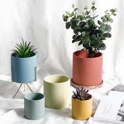 China Eco-Freindly Modern Christmas Home Decor Garden Planter Pots White Ceramic Bulk Concrete Flower Pots Wholesale for sale