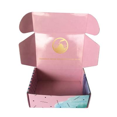 China Recyclable Custom Designs Logo Luxury Hard Shipping Paper Gift Box For Packaging for sale