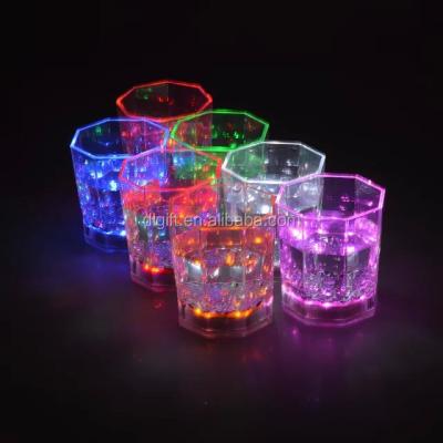 China Plastic Water Active LED Glow Glass, LED Light Up LED Flasher Shot Glass, Led Beer Flasher Mug for sale