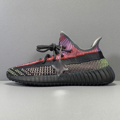 China 2021 Sweat-absorbent new good quality Yeezy 350 V2 sports static reflective shoes shape men running sports sneakers drop shipping for sale