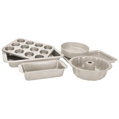 China Stocked Non-Stick Baking Set of 7 Pcs Molds Tray Toast Pizza Baking Muffin Pan Cake Carbon Steel Cake for sale