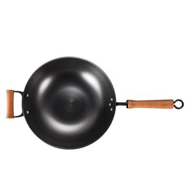 China Durable Flat Bottom Carbon Steel Wok Pan Heavy Hand Hammered 34Cm Non-Stick Wok Pan for sale