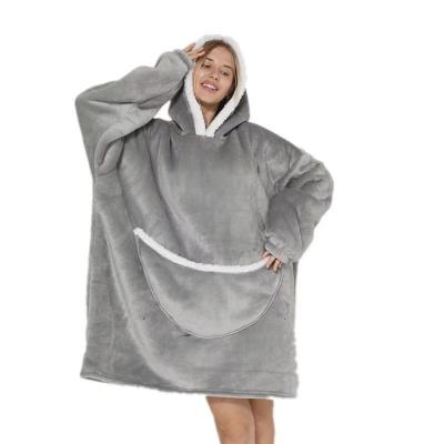 China Anti-pilling Unsex the thick flannel wholesale with sleeves and giant pocket wearable hoodie blanket for sale