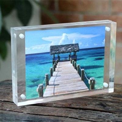 China Home Decor Rectangle Magnet Clear Acrylic Crystal Photo Frame Creative Bedroom Office Picture Frame Magnets 3.5