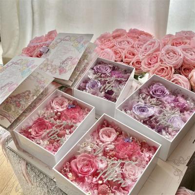 China Durable Warm Colorful Exquisite Mother's Story Theme Book Creativity Preserved Flower Box Gift For Mother's Day for sale