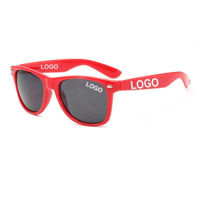 China Custom wholesale unisex custom design fashion UV400 sunglasses OEM logo PC cheap classic plastic sunglasses for sale