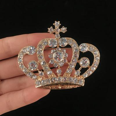 China Crystal Pins Wholesale Custom Gold Crown Pin Rhinestone Crystal Brooch Sash for sale