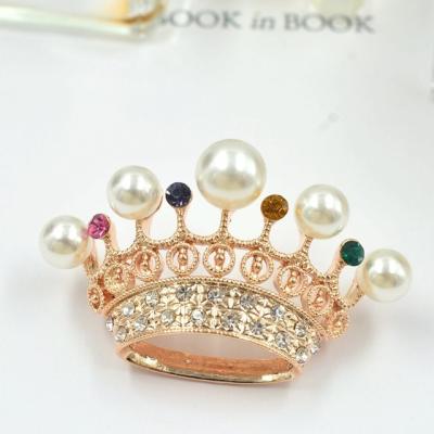 China Pearl Crystal Word Brooch Sash Crystal Rhinestone Pins Wholesale Custom Crown Pin for sale