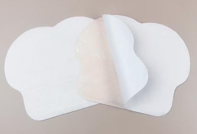 China Customized Disposable Sweat Absorbing Pads Eco Friendly Armpit Sweat Pads for sale