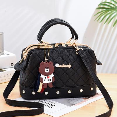 China No Sale Hot Fashion Quilted Bag With Cute Bear Women Tote Bags Crossbody Bag Handbag for sale