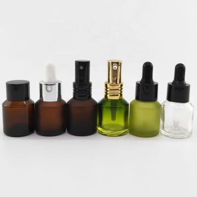 China Personal Care Cosmetic Bottle Tan Shoulder Bottle 15ML Green White Slanted Glass Bottle for sale