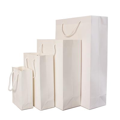 China Wholesale BSCI audit moisture proof gift packaging printed paper bag with handle craft shopping paper bags for sale