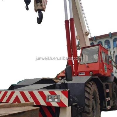 China Tadano 50T TR500E Used rough terrain crane Strong lifting capacity and Hydraulic parts for sale