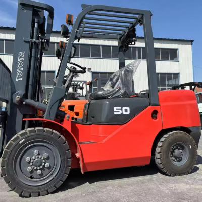 China 5000kg Loading Capacity Diesel Forklift Truck with Fork Positioner and Side Shifter for sale