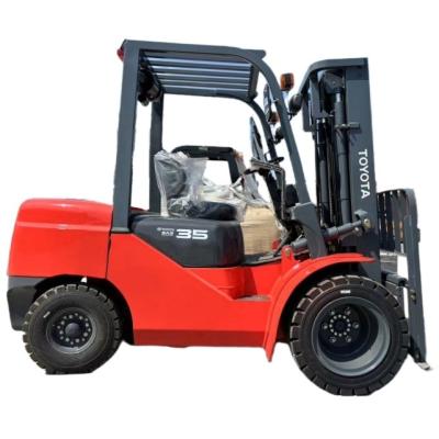 China Low Priced 3 Ton Forklift with 4 Front Wheels Japan Very and High Lifting Capacity for sale