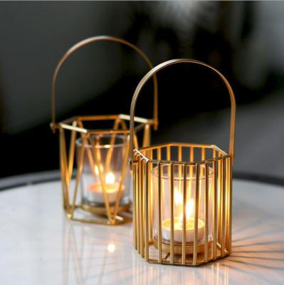 China Home Decoration Home Basket Shape Wrought Iron Metal Wire Gold Decorative Hanging Candle Holder for sale