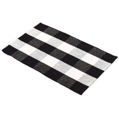 China Wholesale Popular Washable Cotton Black And White Plaid Indoor Outdoor Rug Area Rug Soft Cotton Carpet For Bedroom Living Room for sale