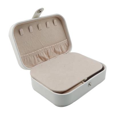 China Luxury Wholesale Eye Crown Cardboard PU Jewelry Ring Jewelry Box Catch Leather Box Customized Jewelry Box for sale